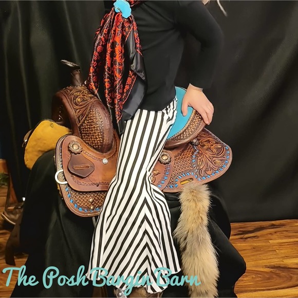 🤠Youth Black & White Striped Bell High Rise Flare Punchy Girls Jeans - Picture 4 of 5